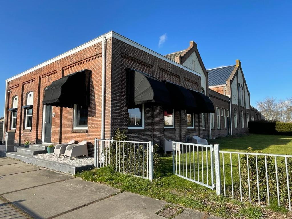 Gastfabriek Tzummarum Exteriör bild