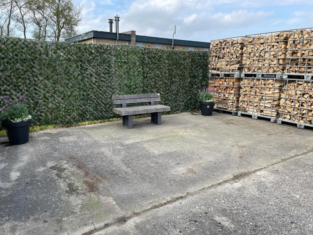 Gastfabriek Tzummarum Exteriör bild